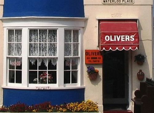 Olivers Guest House Уеймут Екстериор снимка