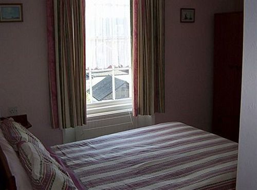 Olivers Guest House Уеймут Екстериор снимка