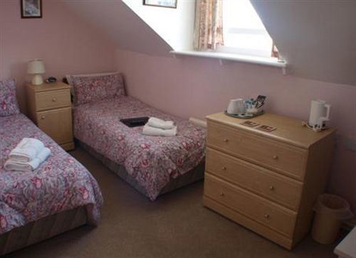 Olivers Guest House Уеймут Екстериор снимка